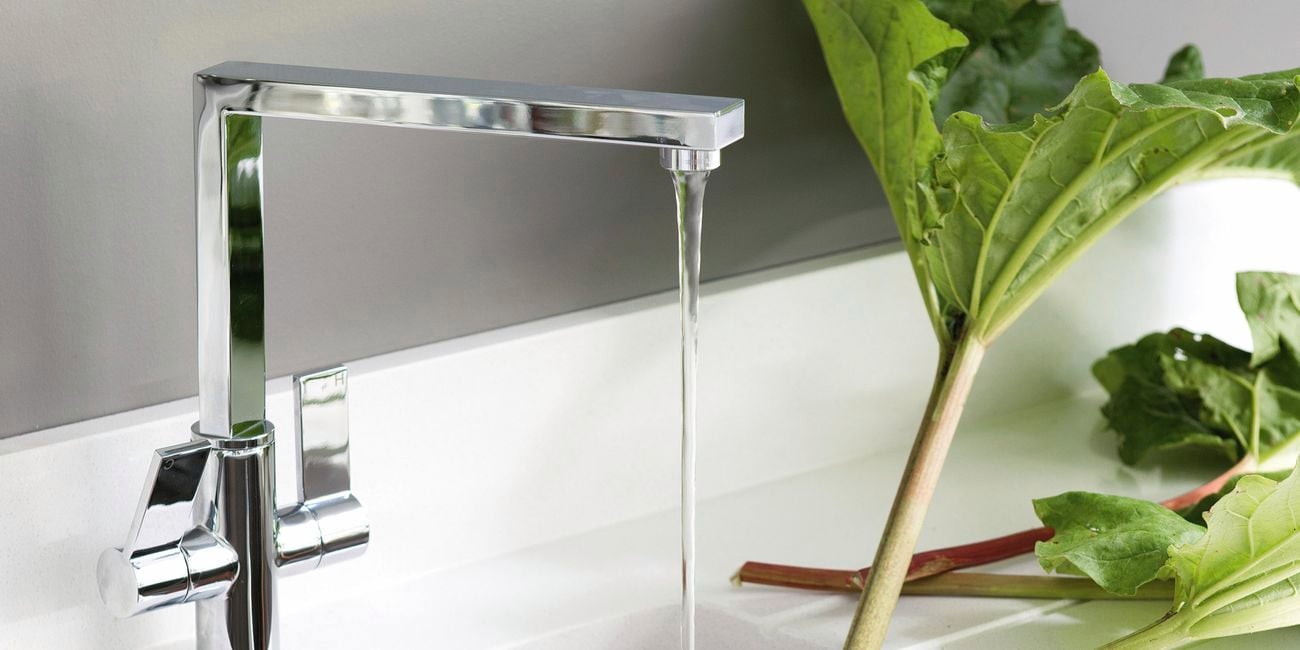 Tap running while cleaning leafy greens