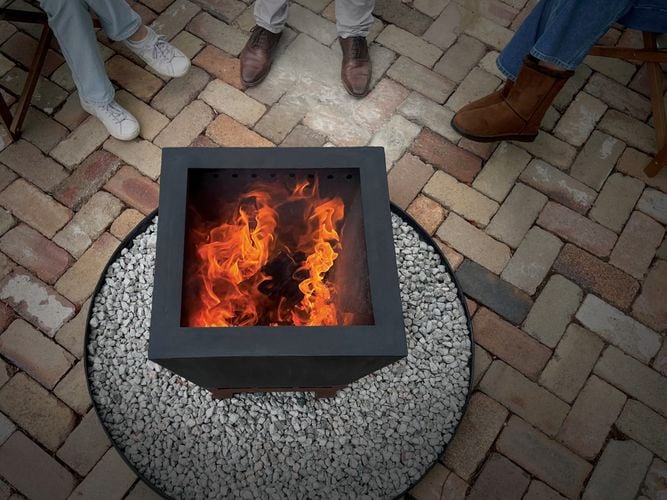 Aurus
  Pyramus 500 Low Smoke Fire Pit 0514786