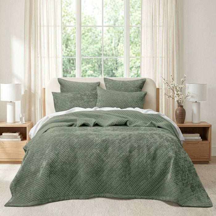 3pc Renee Taylor Archie Cross Stitch Velvet Coverlet Set Military Super King