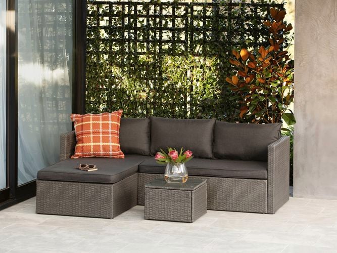 <p>L shaped couch in shot</p>