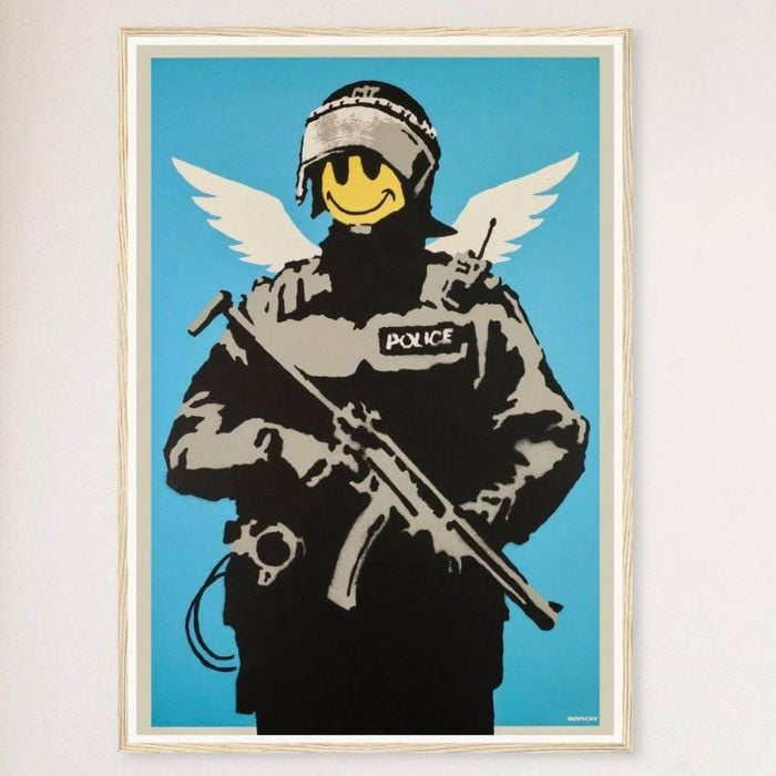 Galrie Banksy Flying Copper Art Print - Iconic 2003 Artwork on Museum-Quality Paper, Wood Frame, A4 21 x 30cm (8 x 12inch)