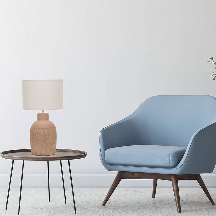 Vencha Mona Table Lamp