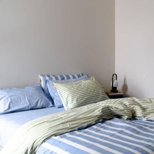 100% Cotton Duvet Quilt Cover Set w/ 2 Pillow Cases in Reversible Blue/Green/White Stripe Queen