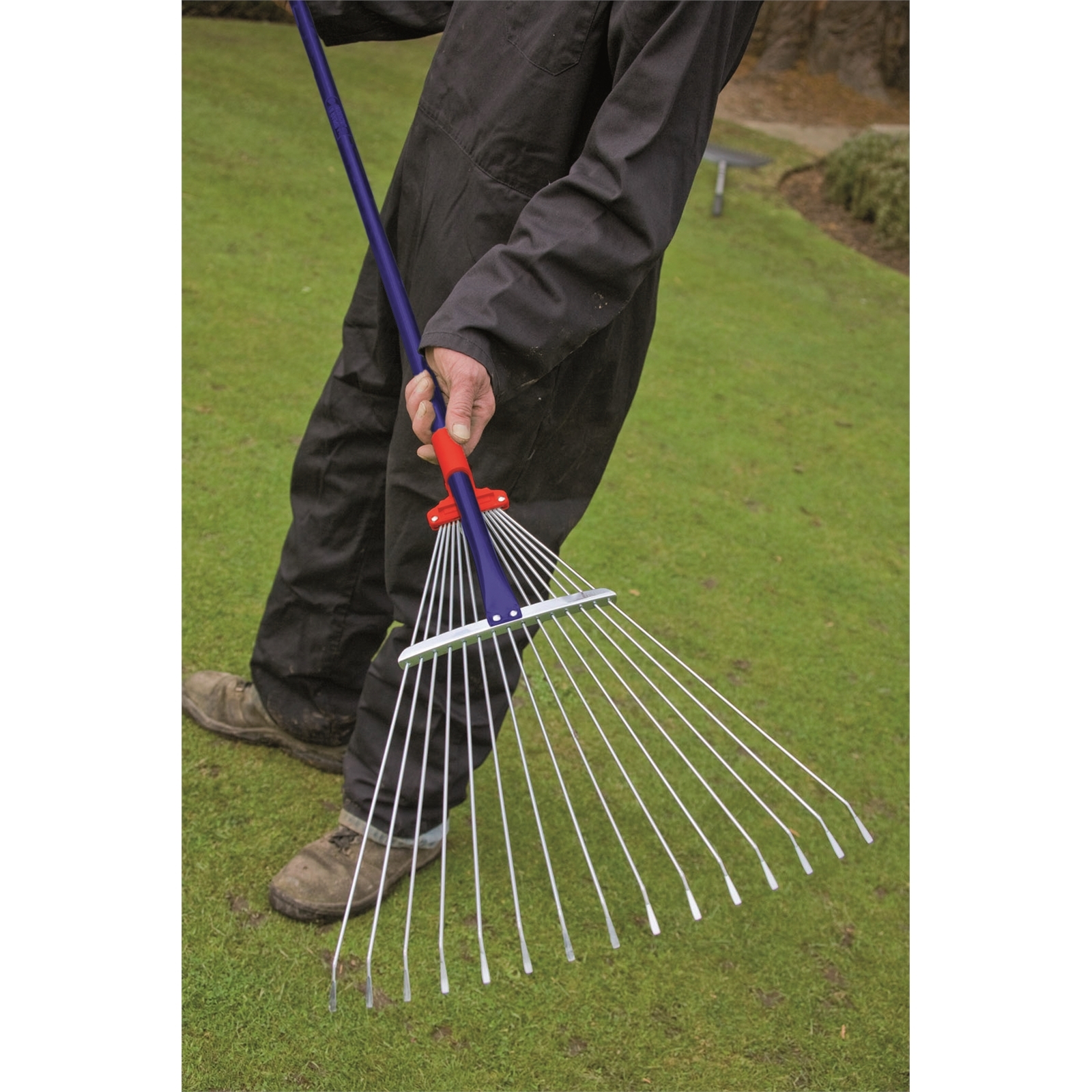 Metal lawn rake discount