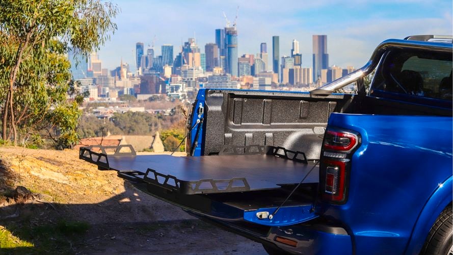 Ute Tray Slide in Action