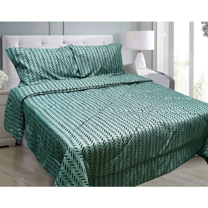 Hotel Living 3 Piece Light Weight Comforter Set Queen Oscar Herringbone