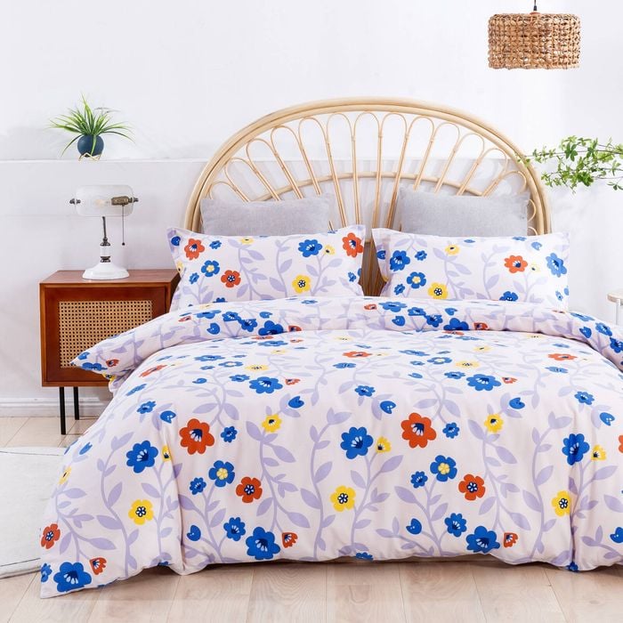 Dreamaker 100% Cotton Sateen Quilt Cover Set Summer Print King Single