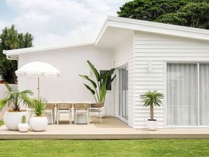 Ekodeck
  Designer Series Decking in Backbeach