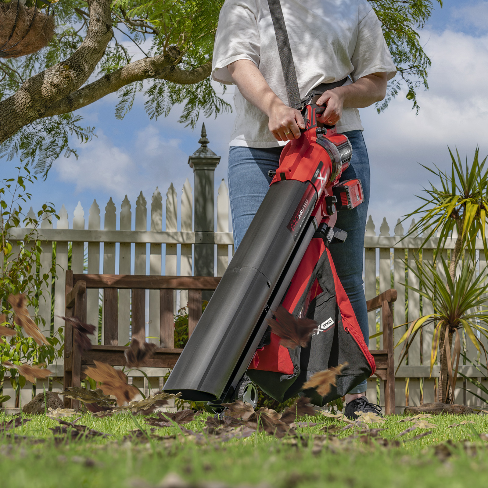 Ozito PXC 36V 2 x 18V Brushless Blower Vacuum PXBVS 3624 Skin Only Bunnings Australia