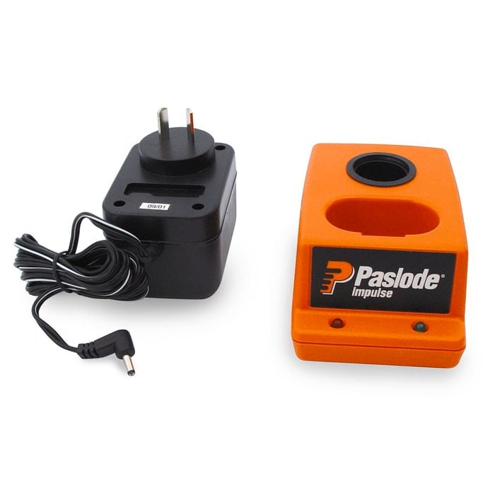 Paslode Impulse NiCad Quick Charger Kit