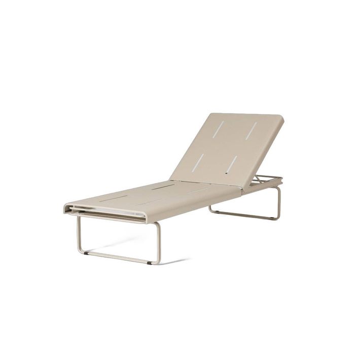 Seek and Ramble Parco Outdoor Sun Lounger Sand