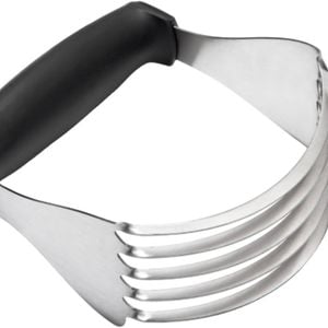 OXO Good Grips Dough Blender & Cutter | Stainless Steel Blades, Non-Slip Handle, Dishwasher Safe