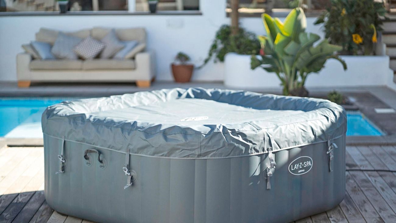 Bestway Lay-Z-Spa Hawaii HydroJetPro inflatable spa