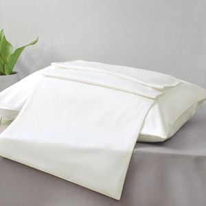 CottonMore 2pcs of 100% Cotton 650TC Sateen Plain White Pillowcases