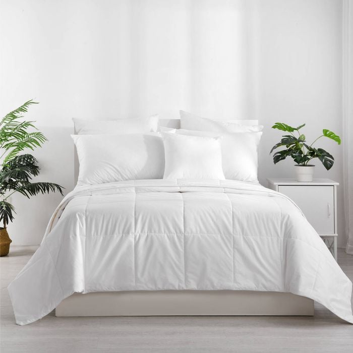Dreamaker 250gsm Lightweight Australian Washable Wool Quilt - Double Bed