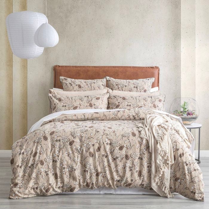 Renee Taylor Cavallo French Linen Printed Quilt Cover Set King Bushland