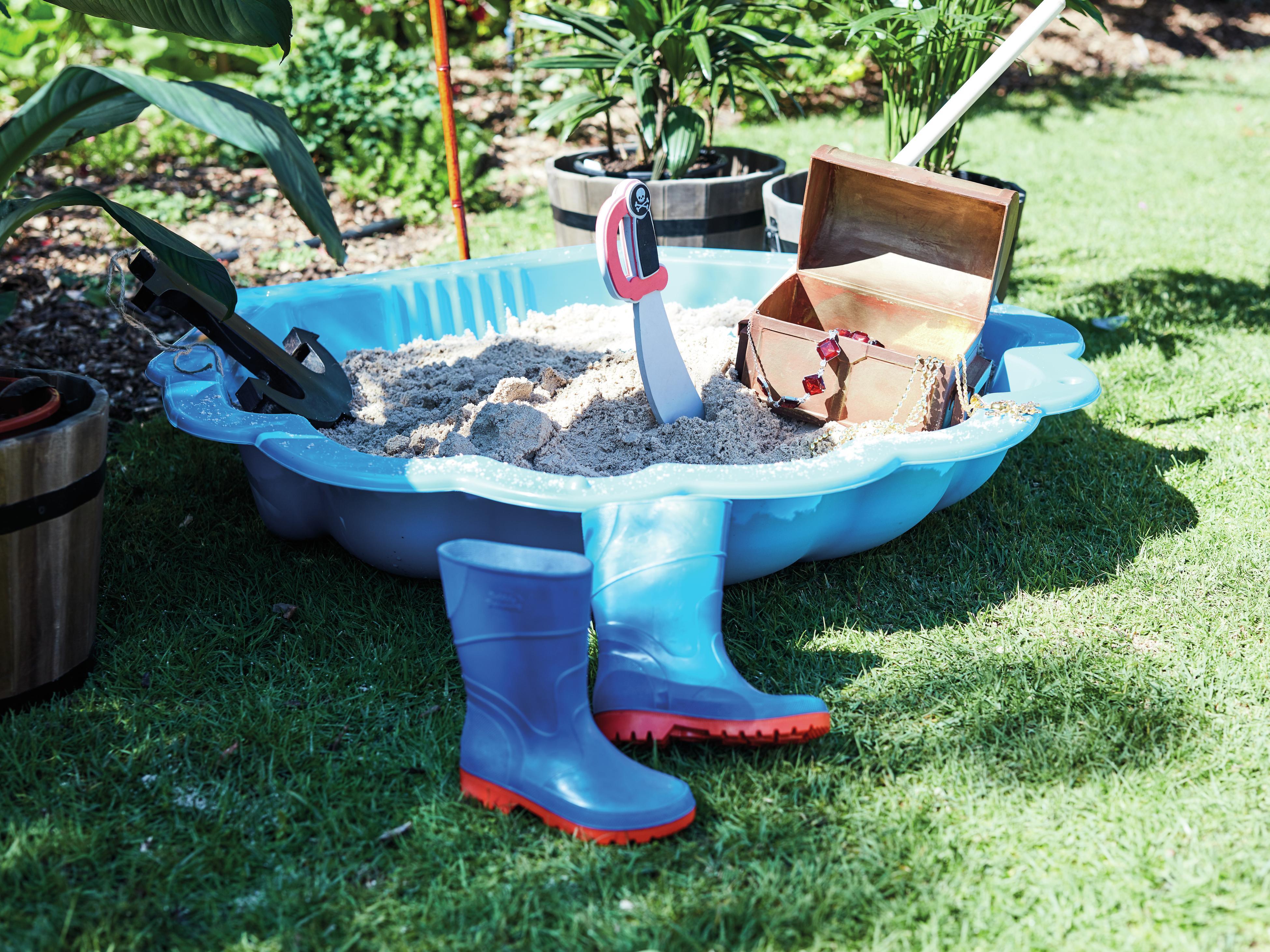 Kids sandpit bunnings on sale