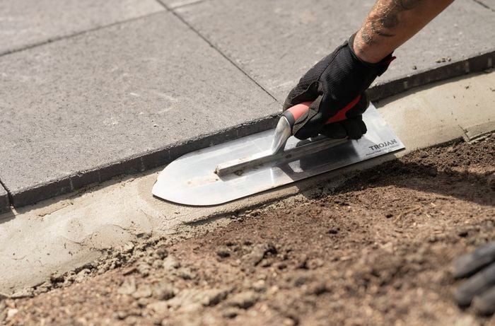  Secure the edges with haunching 