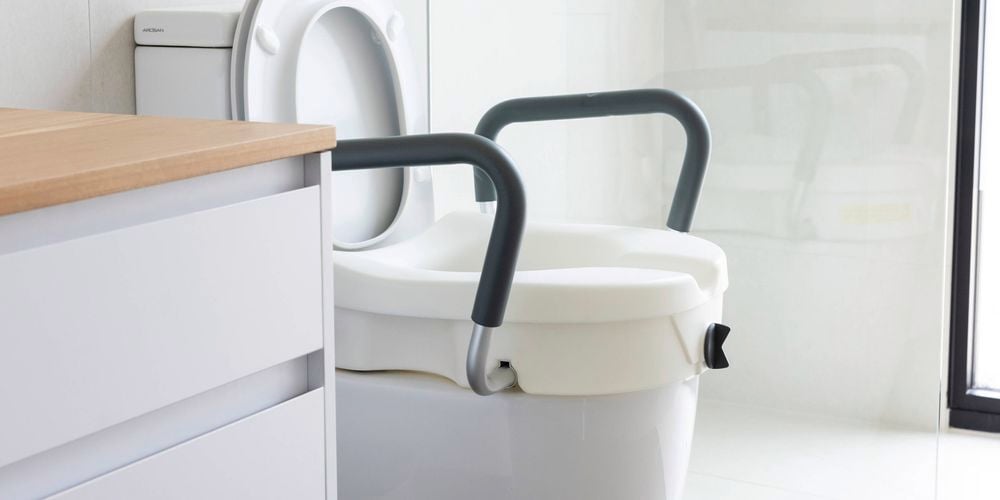 0648138 Q-assist Toilet Handrail