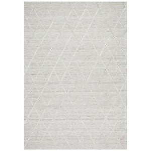 Views 5051 Silver 320X230 Rug