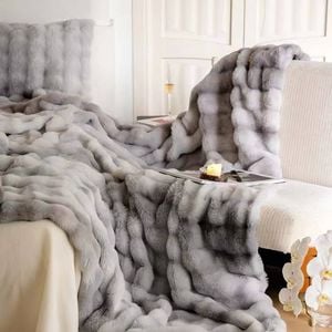 CottonMore Super Soft Large Faux Fur Winter Blanket Throw Rug Neon Grey - 200cm x 230cm