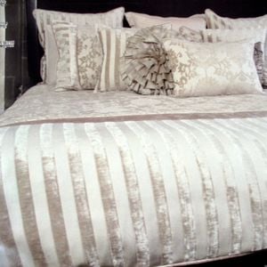 Metropolitan Mirelle Champagne Jacquard Velvet Quilt Cover Set King