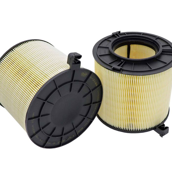 FA-31843 Sakura air filter -suits Audi A4, A5, Q5 2015-On