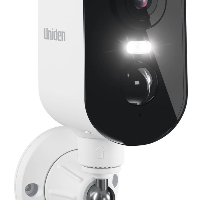 Uniden 100% Wirefree 4g Outdoor Pan Security Camera & Spotlight In 1
