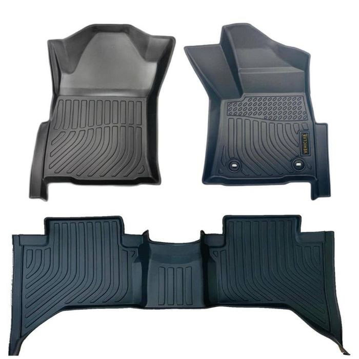 Vehiclab Toyota Hilux - 2014 - 2025 - 8th Gen - Dual Cab Manual ONLY - 3D/5D All Weather Moulded Car Floor Mats