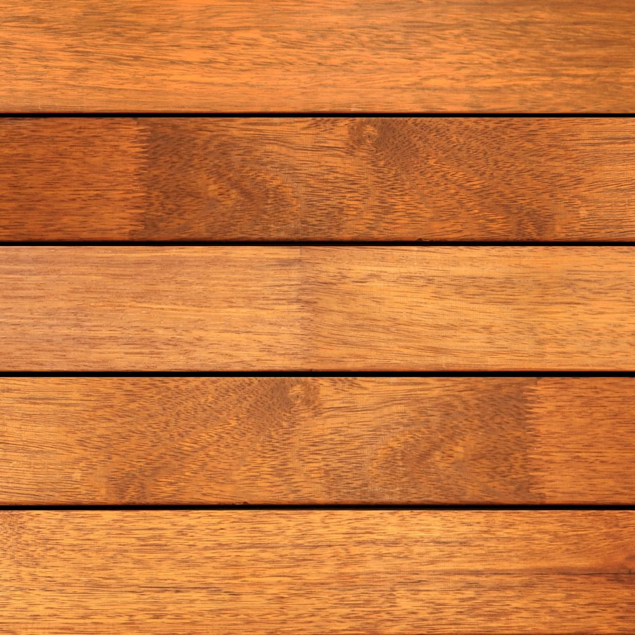 Close up of facejoint decking.
