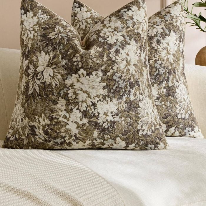 Gioia Casa 2-Pack Vintage Botanical Chenille Cushion Covers 45cm x 45cm - Beige