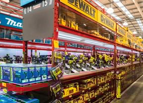 Makita and DeWALT power tools in Bunnings Warehouse aisles inside their revamped Tool Shop set-up