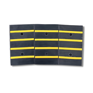 Heeve Driveway Rubber Kerb Ramp Bend for Curved Rolled-Edge Kerb H0134
