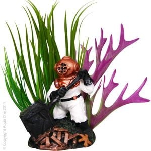 Aqua One Deep Sea Diver And Plant Ornament (36355)