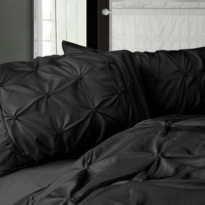Fabric Fantastic Diamond Pintuck Premium Ultra Soft Queen size Pillowcases 2-Pack -Black