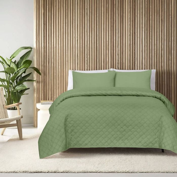 Ultrasonic King Coverlet Set - Green