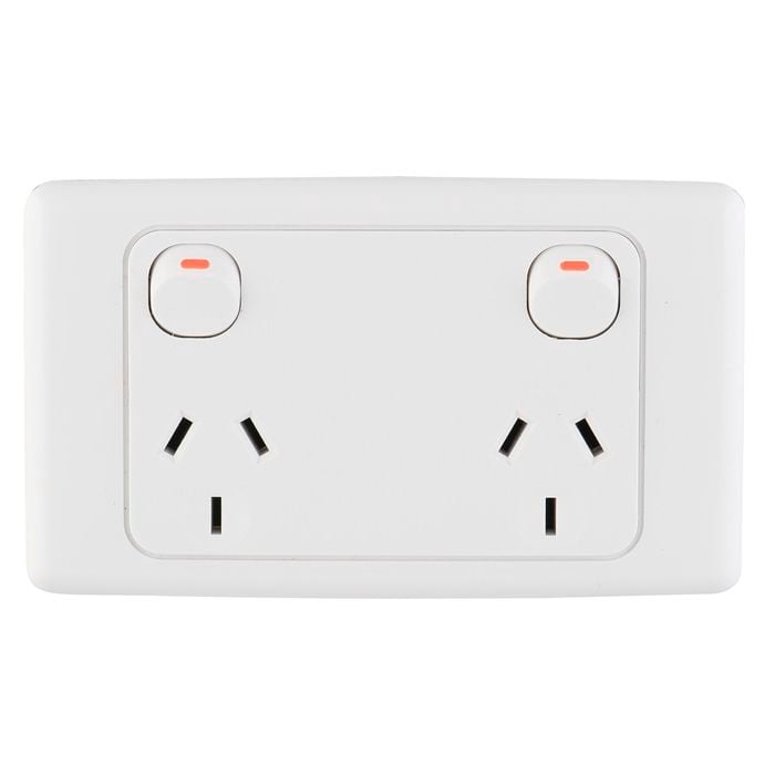 DETA 10A Wide Spaced Double Power Point