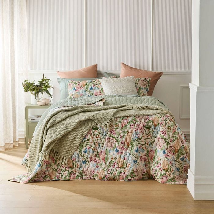 Myhouse Darwin Coverlet Set