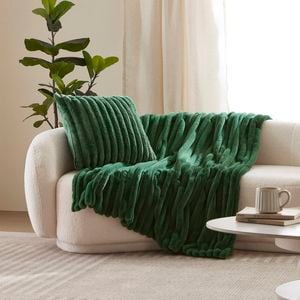 Dreamaker Chunky Embossed Fleece Throw Blanket Emerald Green - 130 x 170cm
