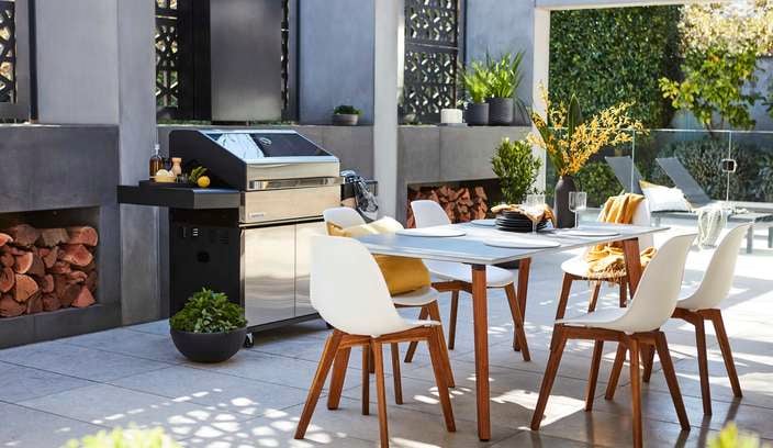 Outdoor living area with bbq and lounge