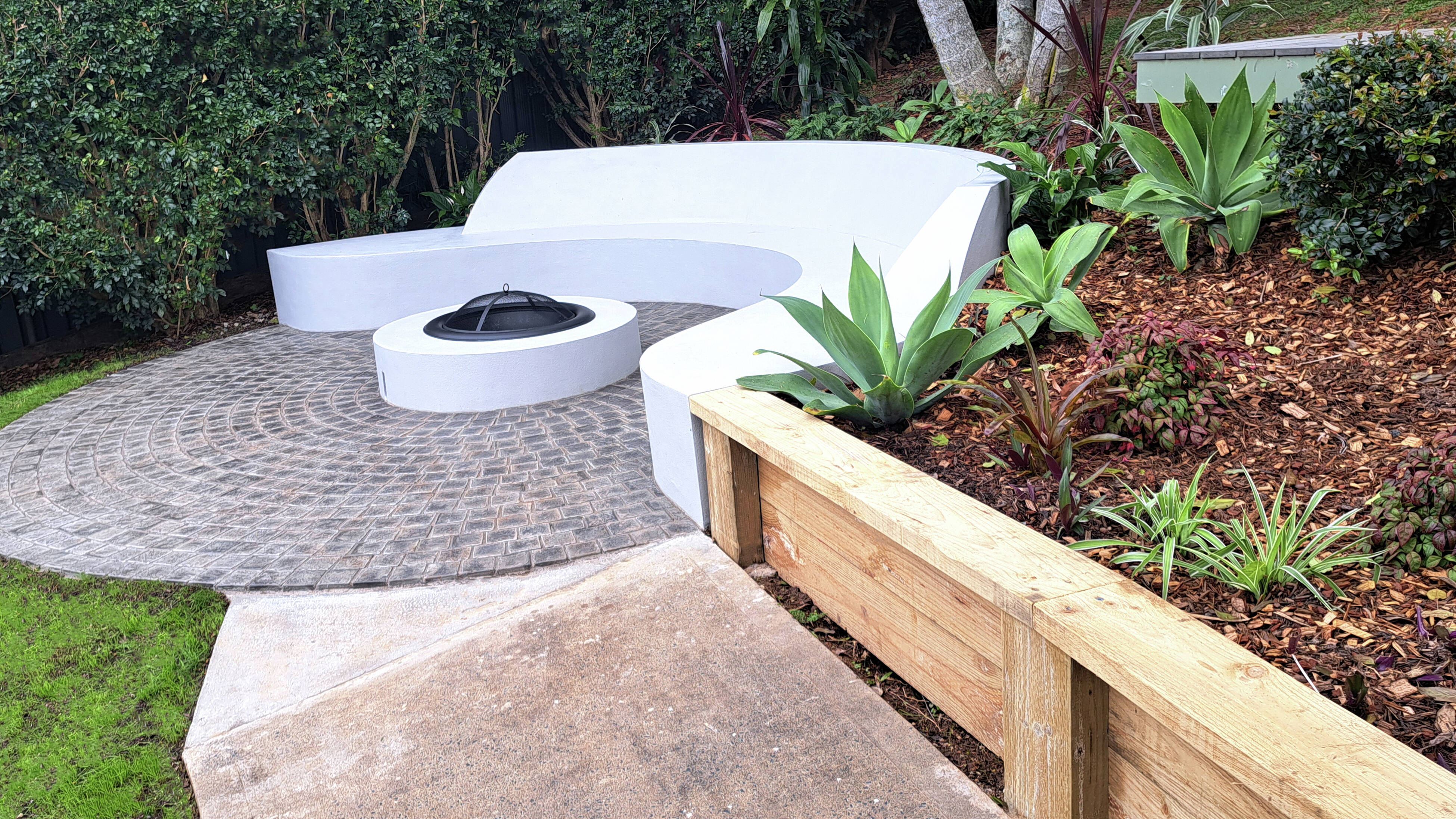 DIY- Step 5- The ultimate D.I.Y. firepit and curved floating seat
