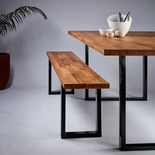 table and chairs with steel legs
