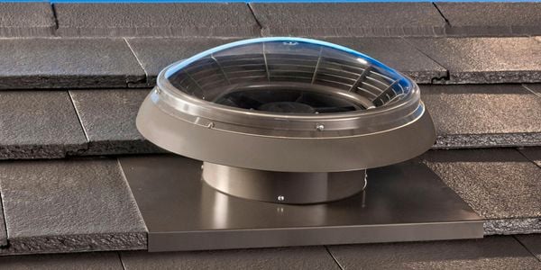 A powerful, mechanically driven ventilator