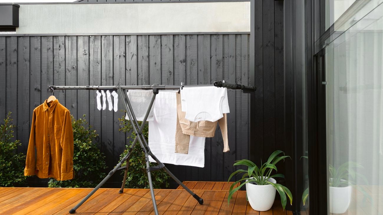 Hills portable clothesline on a deck