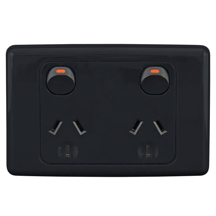Deta 10Amp Black Double Powerpoint