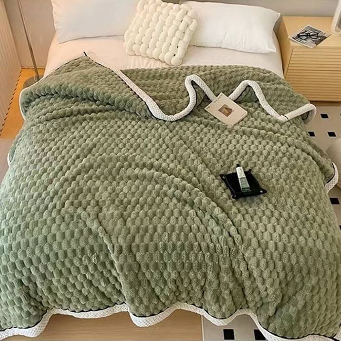 CottonMore Large Soft Microsherpa Bed Blanket Throw Rug 200x230cm - Green