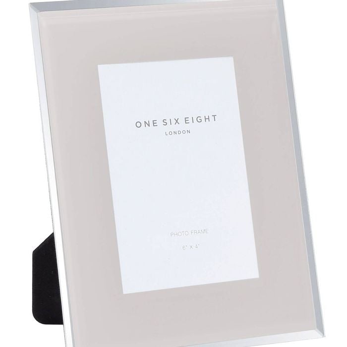 One Six Eight London Clara 6 X 4 Cloud Grey Glass Photo Frame