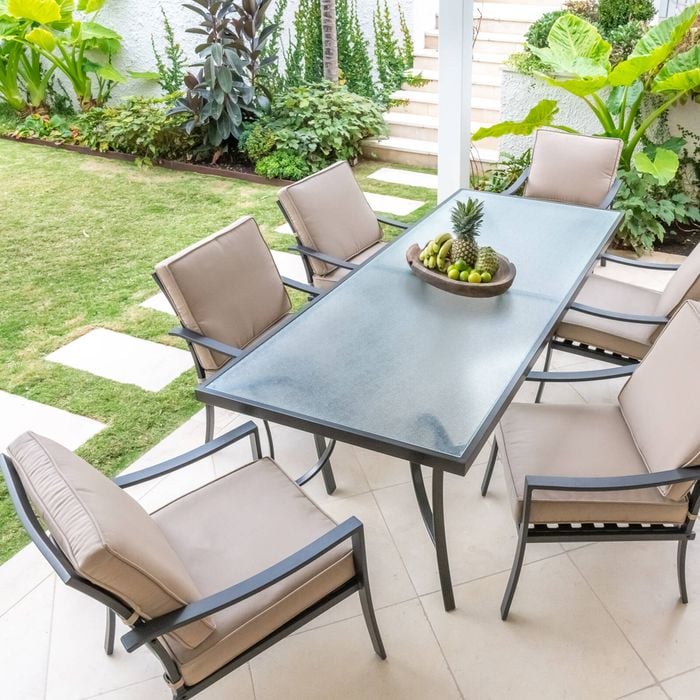 Outdoor glass table bunnings discount