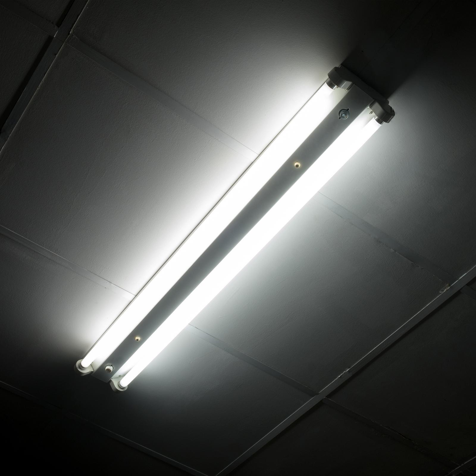 Bunnings fluro lights sales