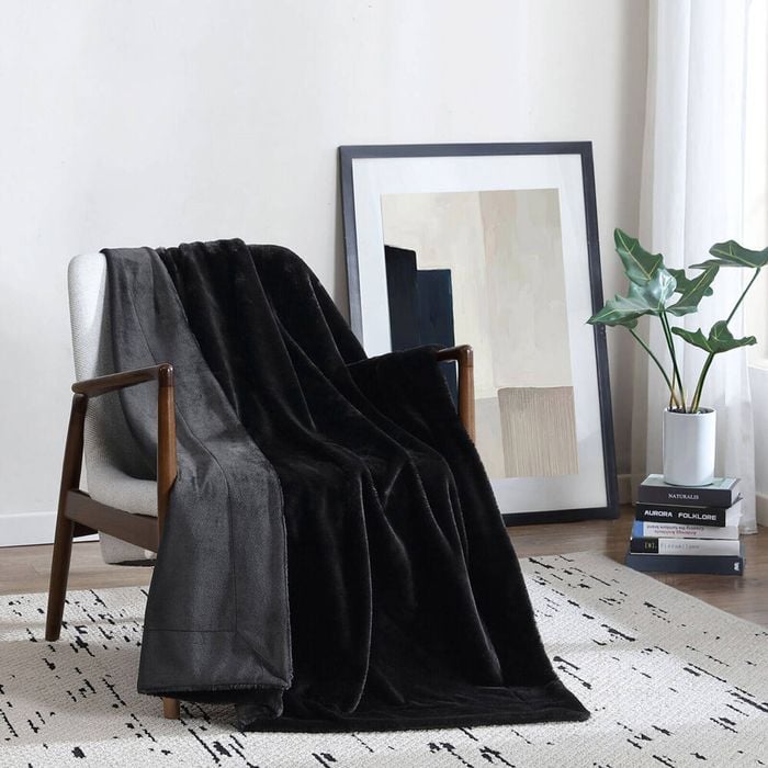 Ardor Boudoir PolyesterBenz Faux Fur Blanket/Throw Black 130x170cm